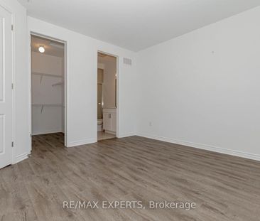 Townhouse For Lease | W8139090 - Photo 6