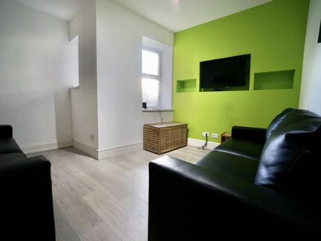 1 Edge Hill - Photo 2