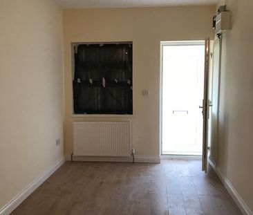 Studio Flat, Wanstead Park Road, IG1 - Photo 4