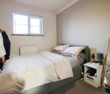 15b Woodshaw Mead, Royal Wootton Bassett, Swindon, Swindon, SN4 - Photo 3