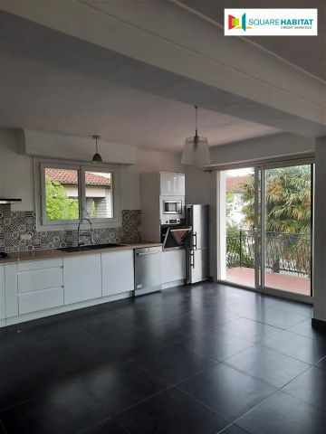 Location appartement 4 pièces - 107m² à Pau (64000) - Photo 4