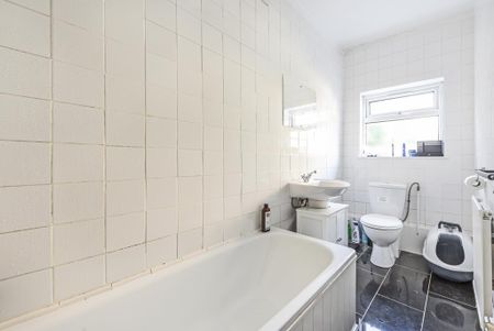 2 bedroom maisonette to rent - Photo 5