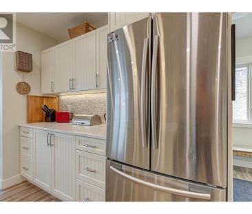 Upper suite in Peaceful Peachland! - Photo 6