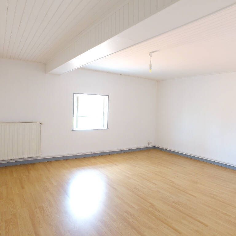 Location appartement 4 pièces 94 m² Issoire 63500 - Photo 1