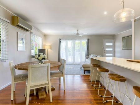 BEAUTIFUL THREE BEDROOM HOME IN THE KEDRON SCHOOL CATCHMENTS!! - Photo 4