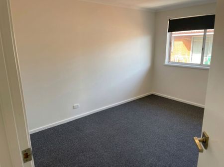 21/56 Trinculo Place, Queanbeyan - Photo 3