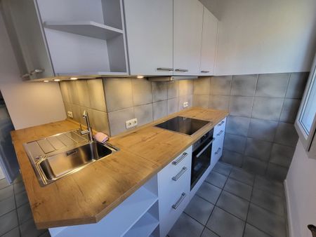 Exklusive 3-Zi.-Maisonette-Wohnung mit neuer EBK, Süd-Balkon und traumhaftem Aus ... - Photo 5