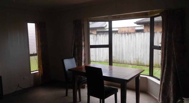 Handy & Quiet location - Photo 1