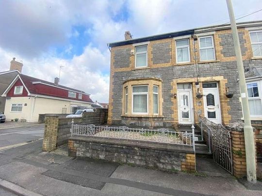 Waunbant Road, Kenfig Hill, Bridgend, CF33 - Photo 1