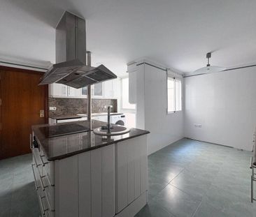 4 room luxury Apartment for rent in Valencia - Photo 3