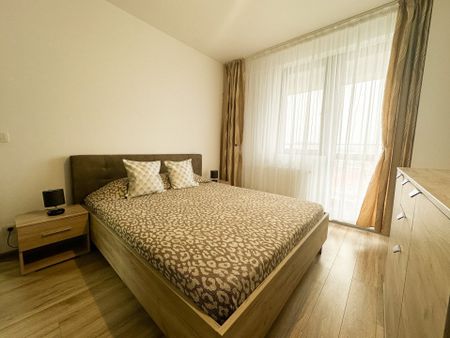 Apartament cu 2 camere | 389 euro | 16mp terasa | Loc de Parcare - Photo 4