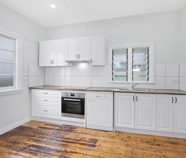 GREAT LOCATION - Photo 6