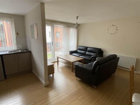Apt, 7 Anderson Building, Belfast, BT13 2QQ - Photo 2