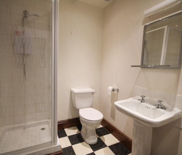 3 bedroom detached bungalow to rent - Photo 6