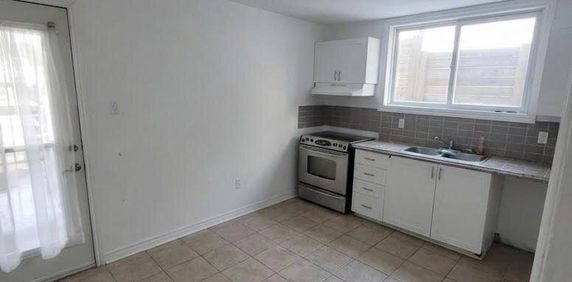 211-1 - 211 Rue Archambault, Hull - Photo 2