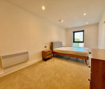 2 bedroom flat to rent - Photo 4