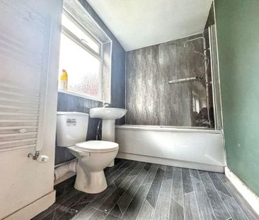 2 bed ground floor flat to rent in NE10 - Photo 2