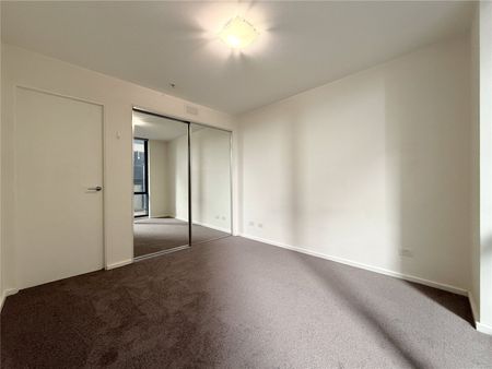 1005/241 City Road - Photo 4