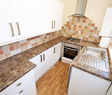 112 Leopold Street - Photo 2
