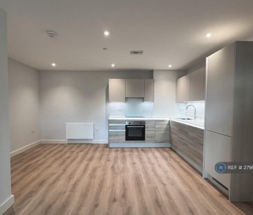 2 bedroom flat to rent - Photo 2