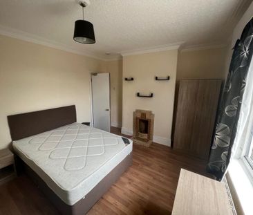 4 bedroom property to rent Ladysmith Road, Grimsby, Lincolnshire, DN32 - Photo 5