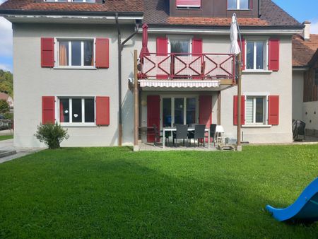 5.5-room ground floor apartment with terrace - Photo 3