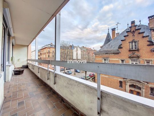 CONTADES - spacieux 4 pièces rénové de 136.15m² avec balcon - Photo 1