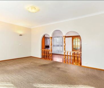 Convenient Inner West Location - Photo 1