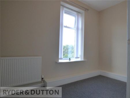 3 bedroom terraced house to rent - Photo 4