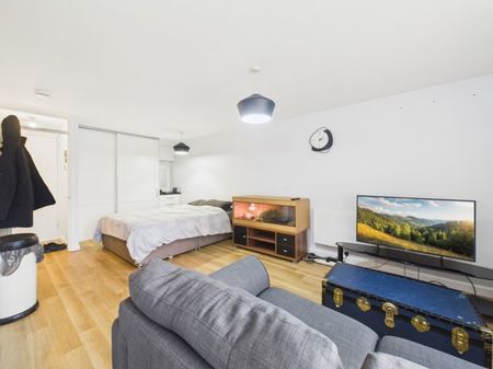 Mitton Court Mitton, Tewkesbury, Gloucestershire, GL20 - Photo 2