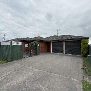 Easy Care Living in Witherlea - Photo 2