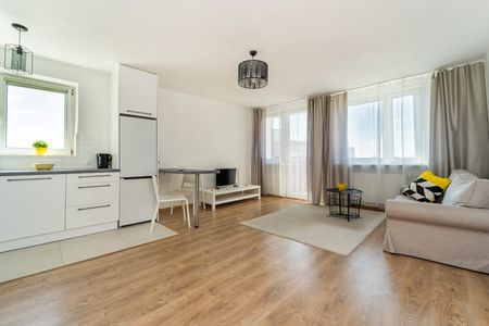 Zobacz >Słoneczne mieszkanie na ostatnim piętrze 38.5 m² - Zdjęcie 2