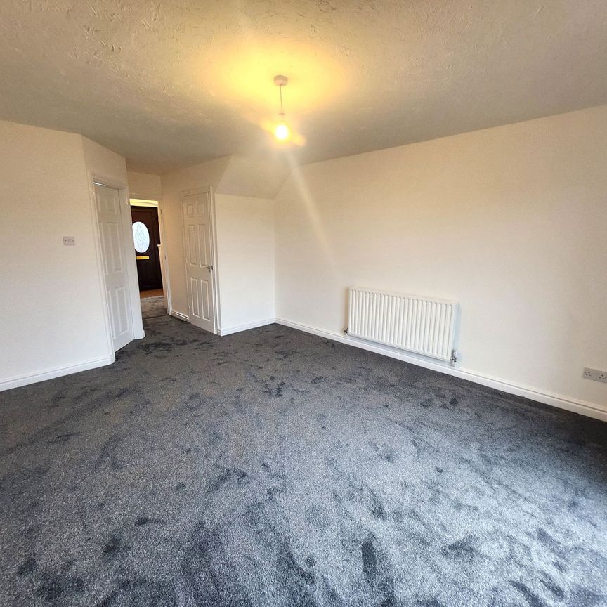 Cinder Bank, Dudley, DY2 9BP - Photo 1