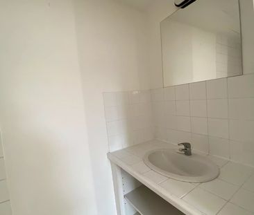 Location Appartement 2 pièces ST ZACHARIE 83640 - Photo 6