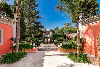 Luxury Villa for rent in San Pedro de Alcántara, Andalusia