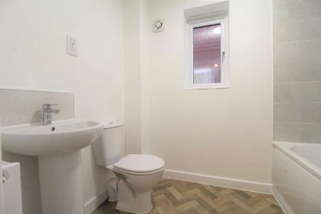 Nicholson Close, Redhill, Nottingham, NG5 8RQ - Photo 5