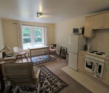 1 bedroom semi-detached house to rent - Photo 5