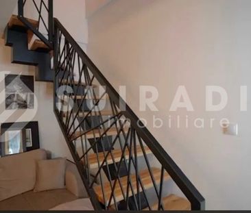 DE ÎNCHIRIAT STUDIO CU CURTE PROPRIE ȘI PARCARE | ZONA SEMICENTRALĂ - Fotografie 1