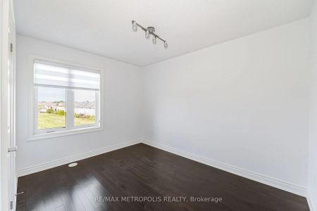 Condo Townhouse For Lease | W9246201 - Photo 4