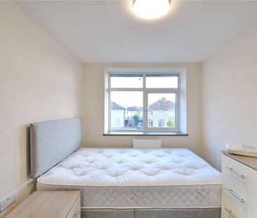 Filton Avenue, Filton - Photo 3