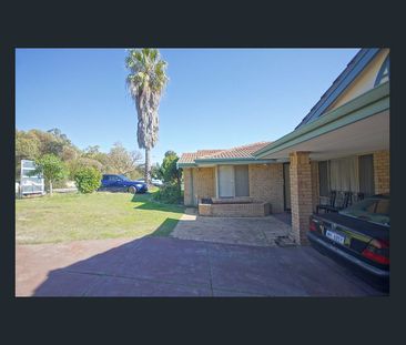 17 Mapstone Gardens, ROOM 3, Murdoch, WA 6150 - Photo 1