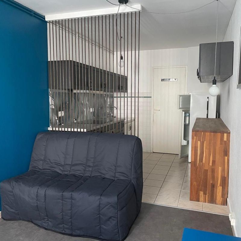 Location Appartement 1 pièce 19m² LA ROCHELLE 17000 - Photo 1