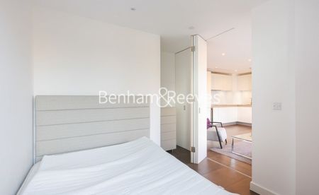 3 Bedroom flat to rent in City Road, Shoreditch, EC1V - Photo 3