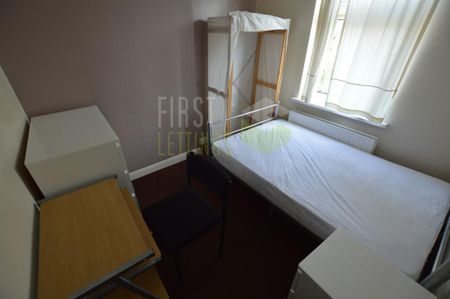 5 bedroom terraced house to rent - Photo 4