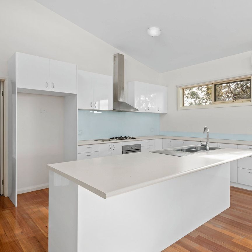Fabulous Spacious Townhouse - Photo 1