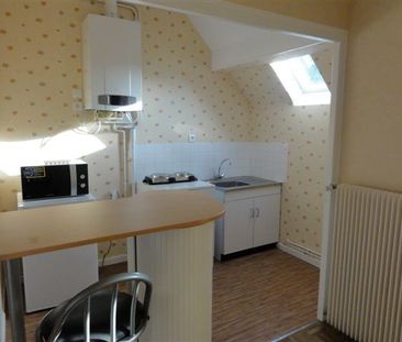 Location Appartement 2 pièces 37m² LE CREUSOT 71200 - Photo 2