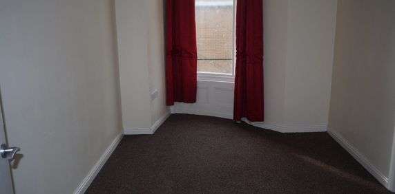 9 West Park Terrace, Scarborough Flat 10 - Photo 2