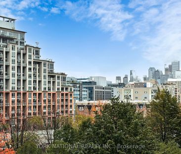 Vibe at Liberty Village Lofts - Photo 2