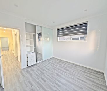 Spacious 6-Bedroom Family Home Now Available To Rent - Photo 5