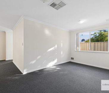 FRESHLY PAINTED, NEAT AND TIDY REAR UNIT - Photo 1